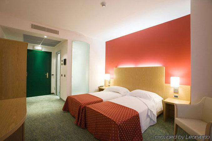 Hotel Senator Gorgonzola Pokoj fotografie