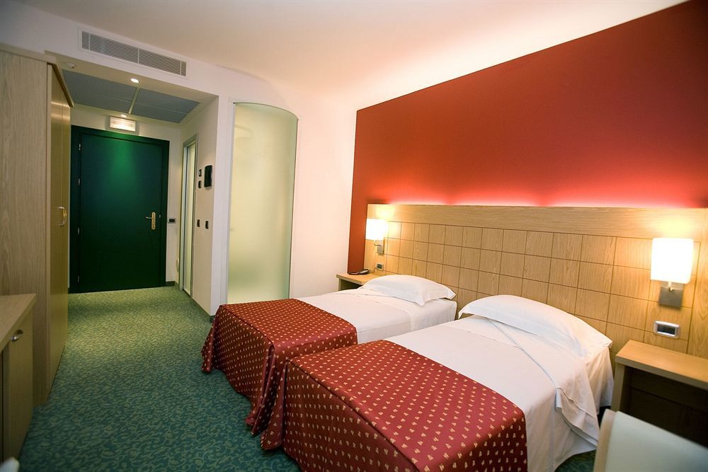 Hotel Senator Gorgonzola Pokoj fotografie